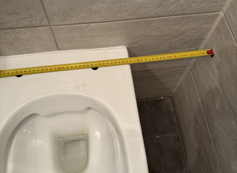 בדיקת מרחקים ומידות כלים סניטריים